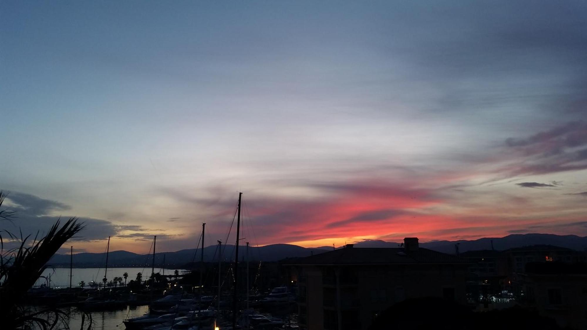 Sublime Vue Mer,Parking,Wifi Frejus Bagian luar foto